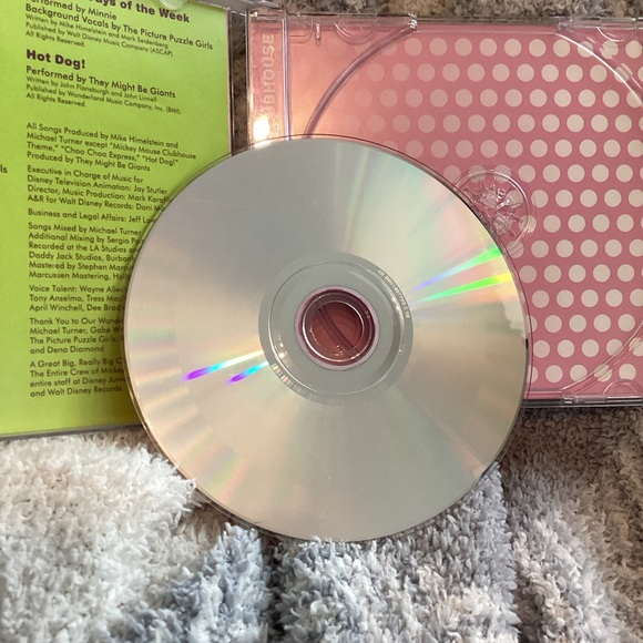 3/$15 🛍️ Disney Junior Minnie’s Favorites Music CD | 2013 Walt Disney clubhouse - Picture 4 of 5